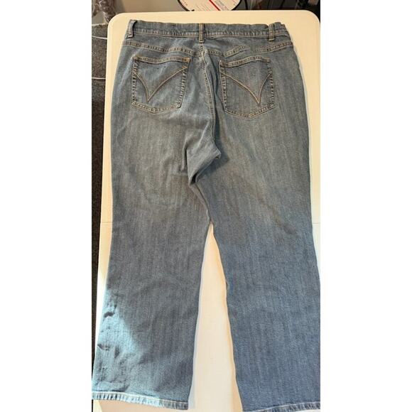 Venezia Women's Size 20 Petite Stretch Straight Leg Jeans - Picture 2 of 4